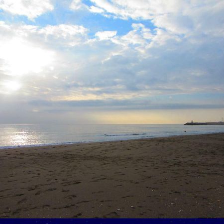 Carihuela Beach Торремолинос Экстерьер фото